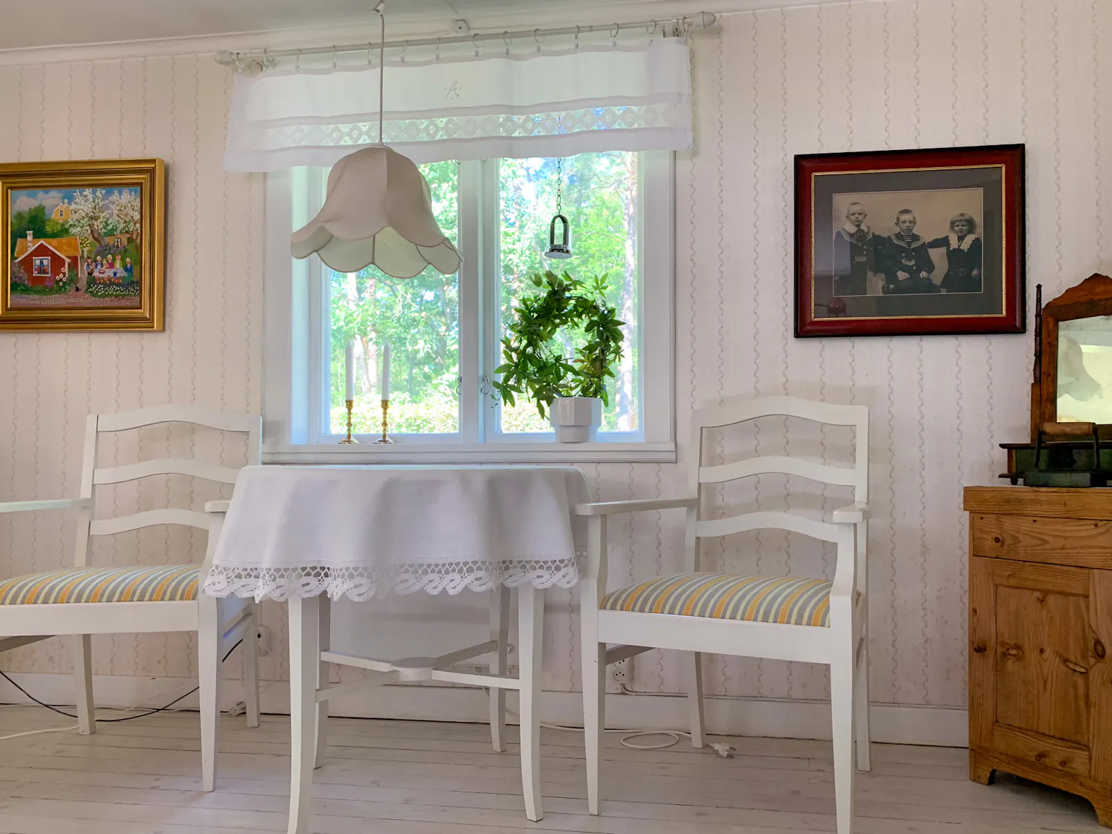 Familjevänlig stuga nära havet i Ugglarp – bild 2 av 17
