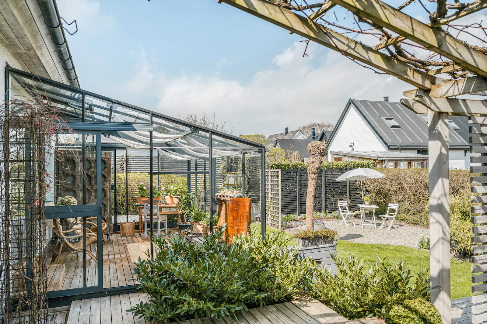 Havsnära poolvilla med medelhavskänsla – bild 21 av 24