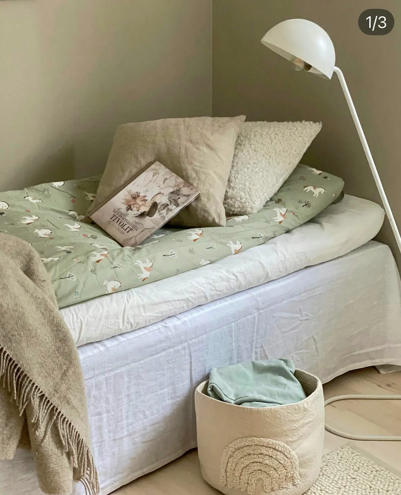 Nybyggt hus med sjöutsikt vid Vevungen – bild 8 av 24