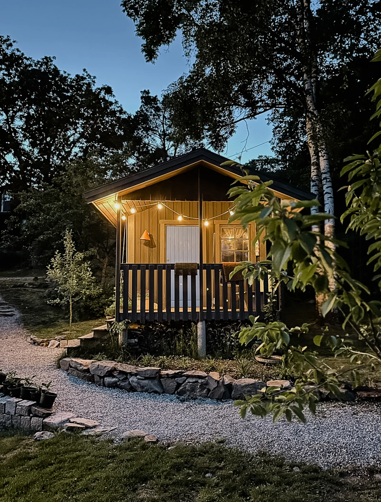 Litet hus för två med havsutsikt på Tjörn – bild 22 av 24