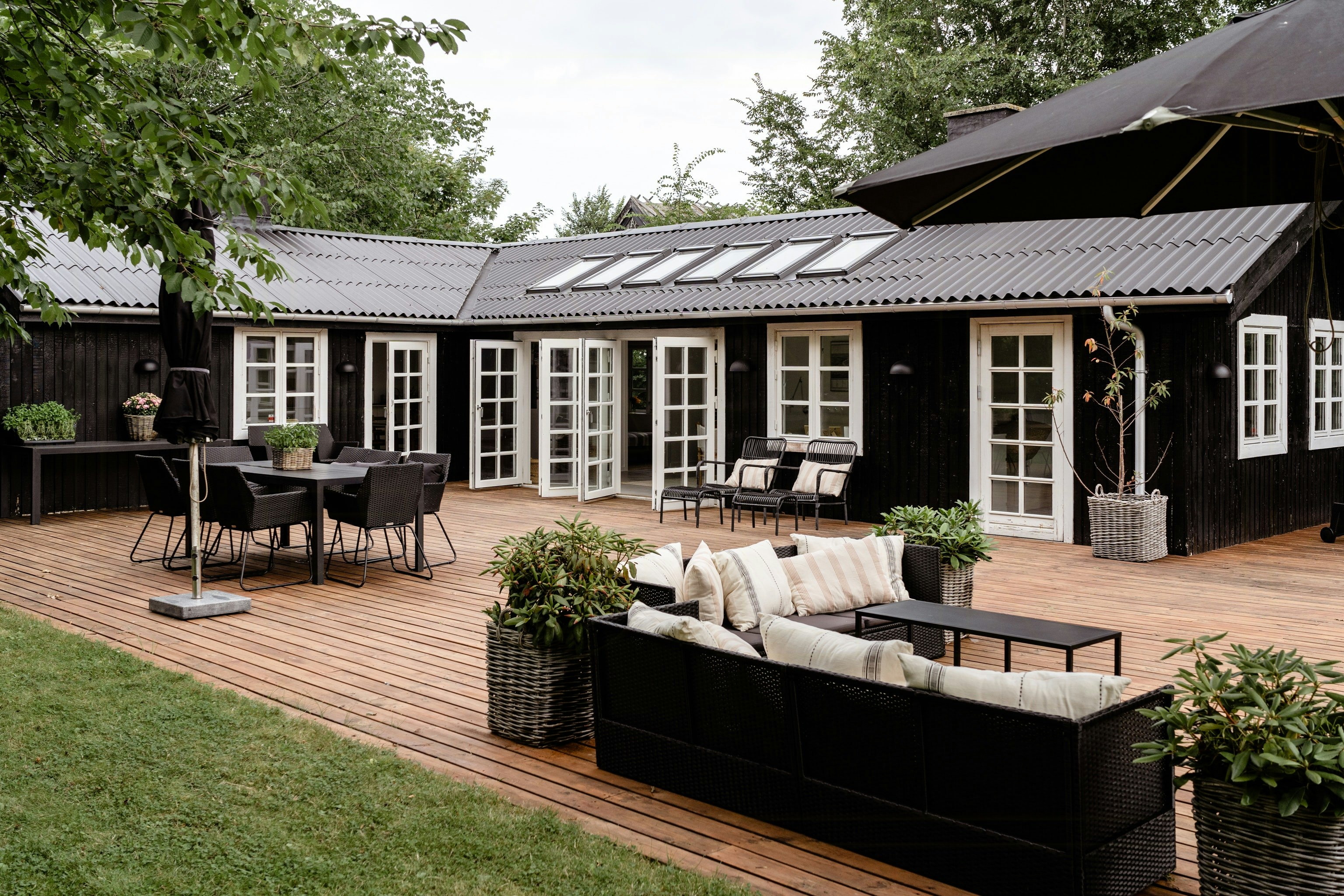 Nordic log cabins cover image