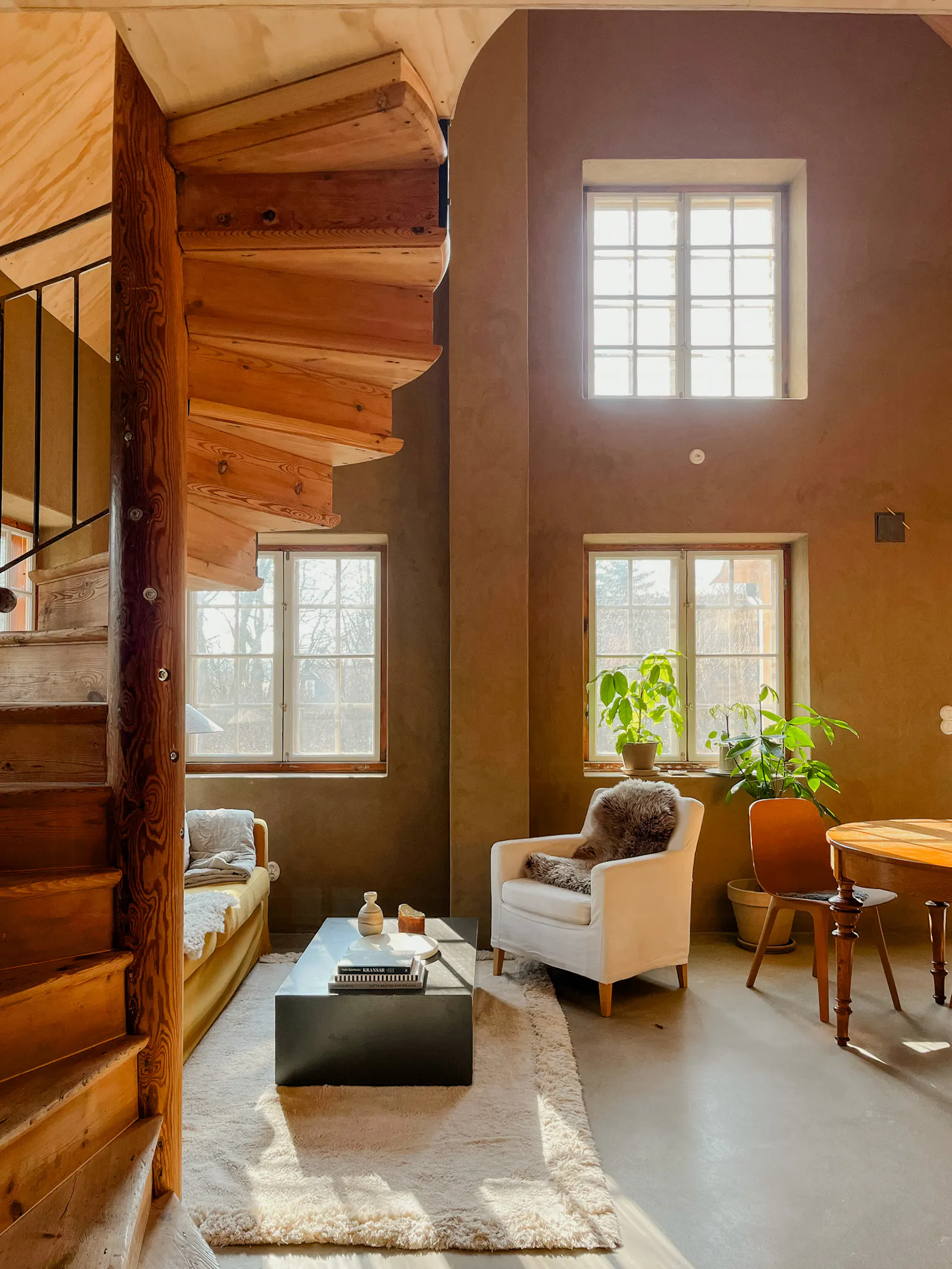 Designat hus med återbrukade detaljer i Österlen – bild 9 av 24