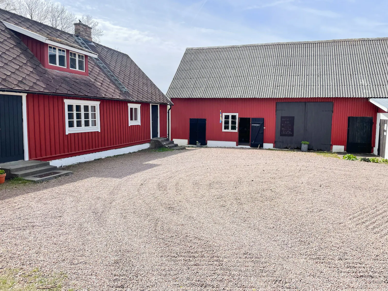 Gårdshus nära havet – bild 16 av 22