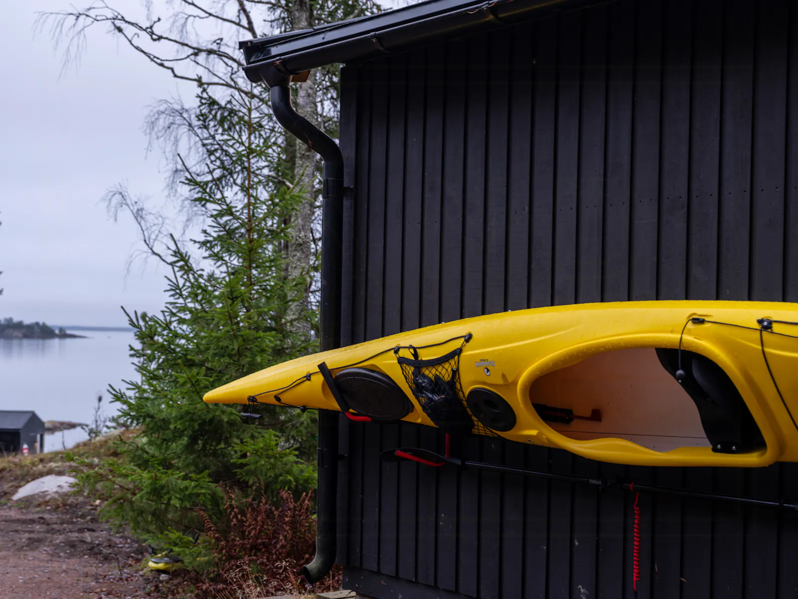Hus med bastu och brygga vid fjorden nära Trosa – bild 23 av 24