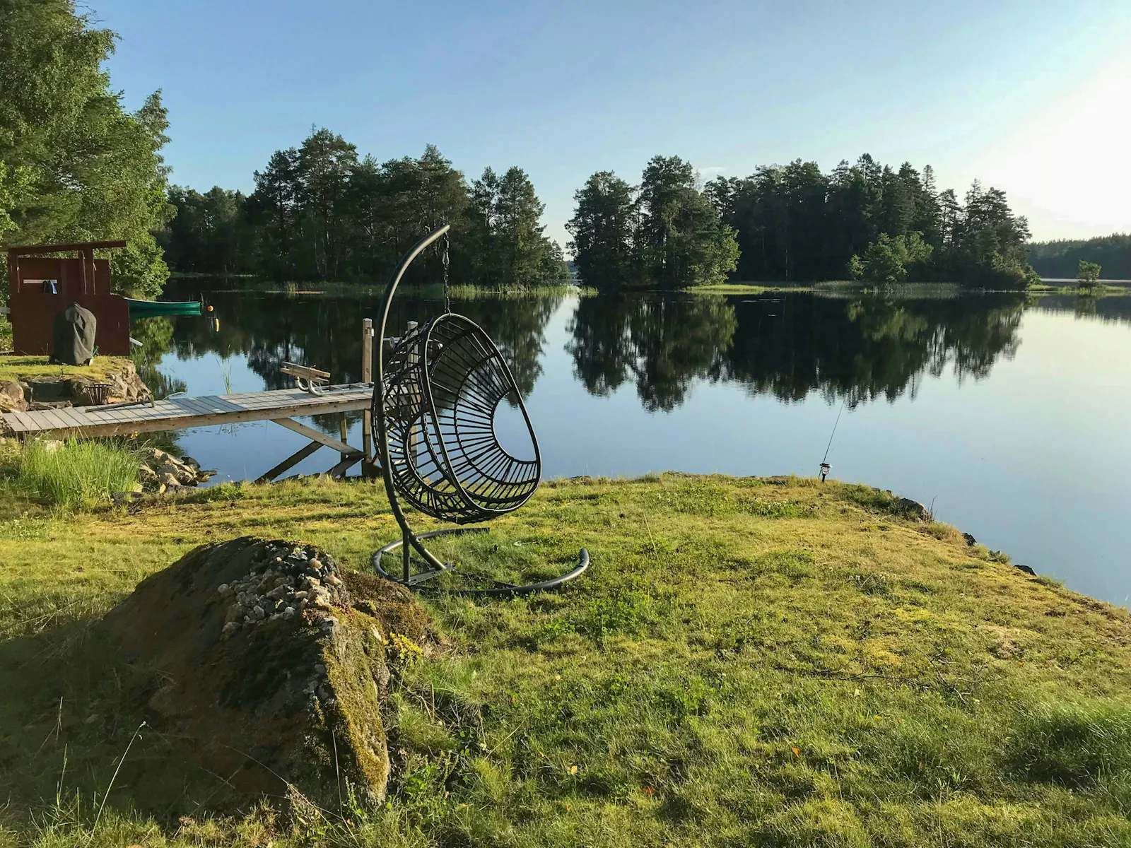 Nybyggt sommarhus vid badsjö i Sala – bild 2 av 24