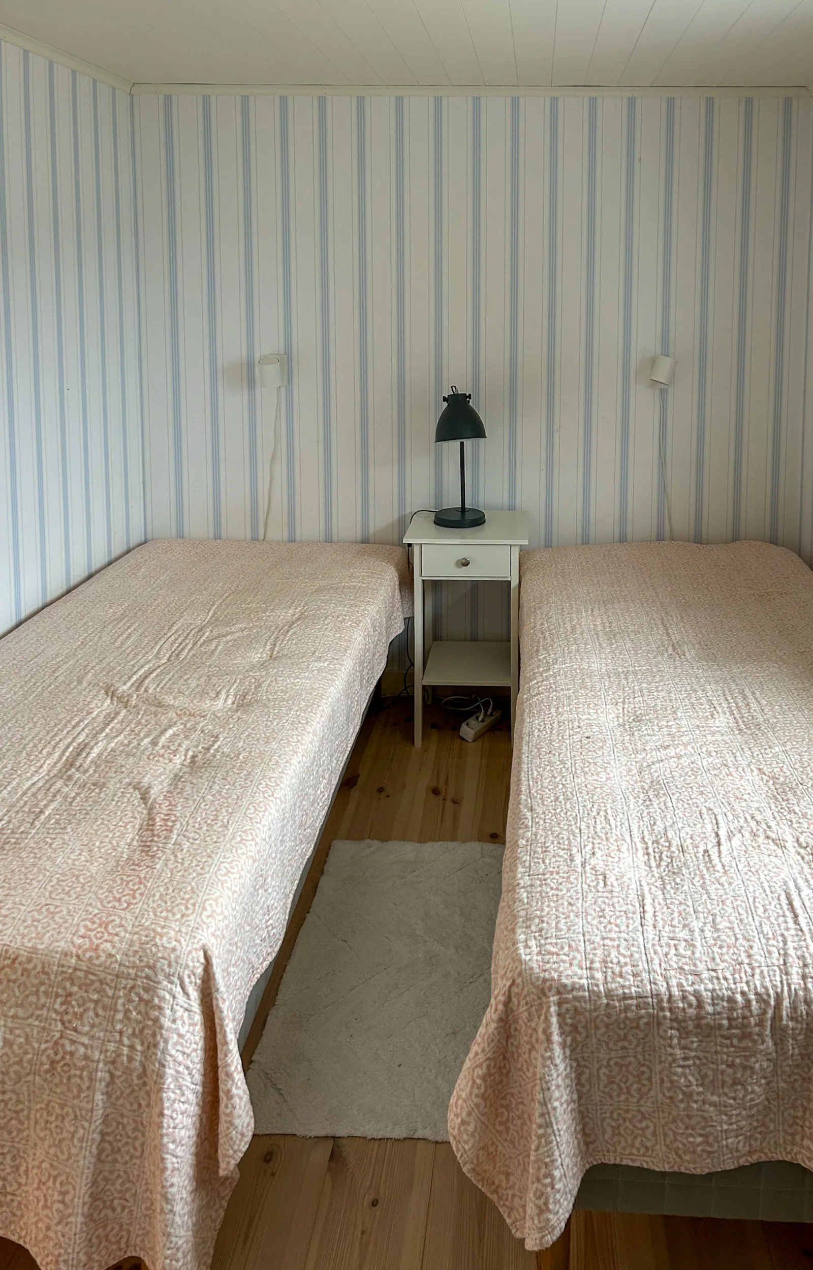Havsnära hus med pool vid Hällevikstrand – bild 13 av 24