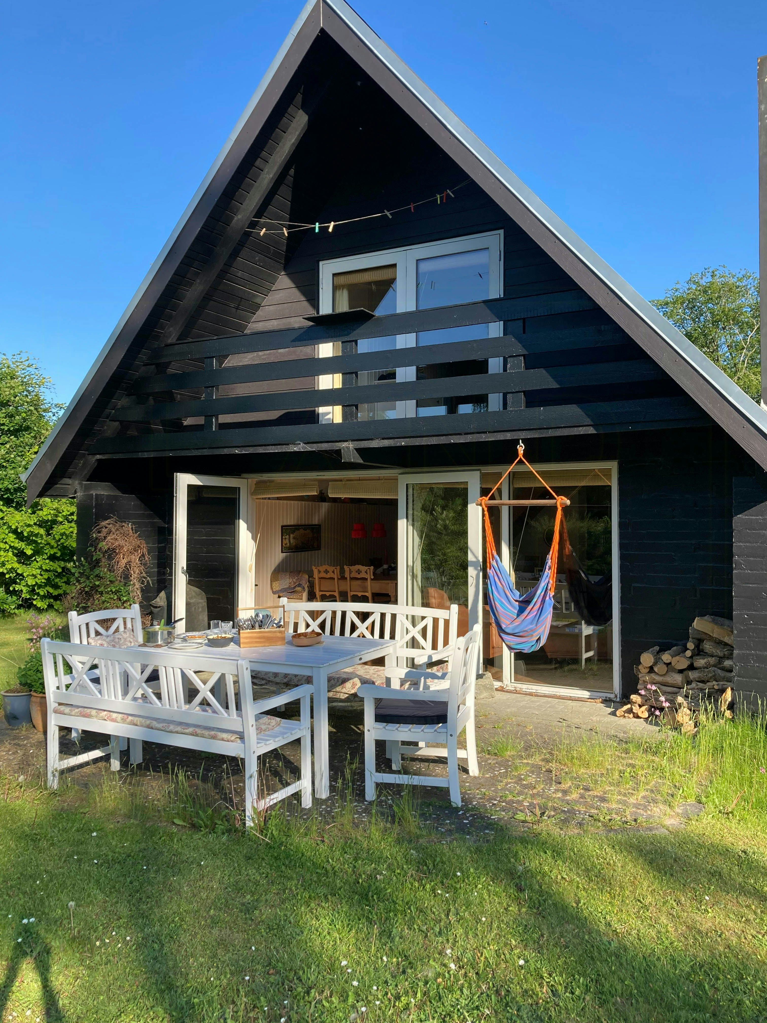 Prisvärda stugor i Djursland cover image