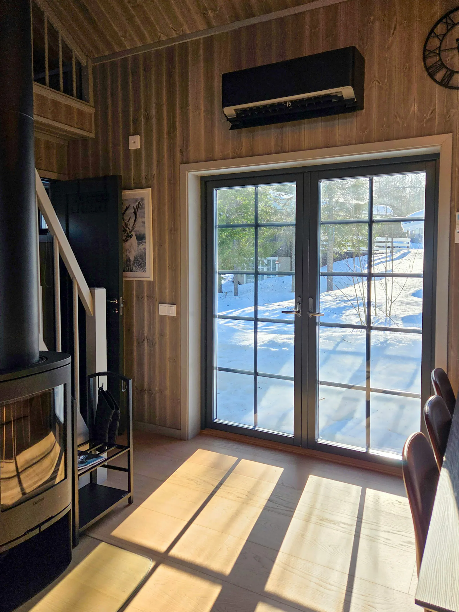 Modern fjällstuga med bastu nära Klövsjö – bild 9 av 24