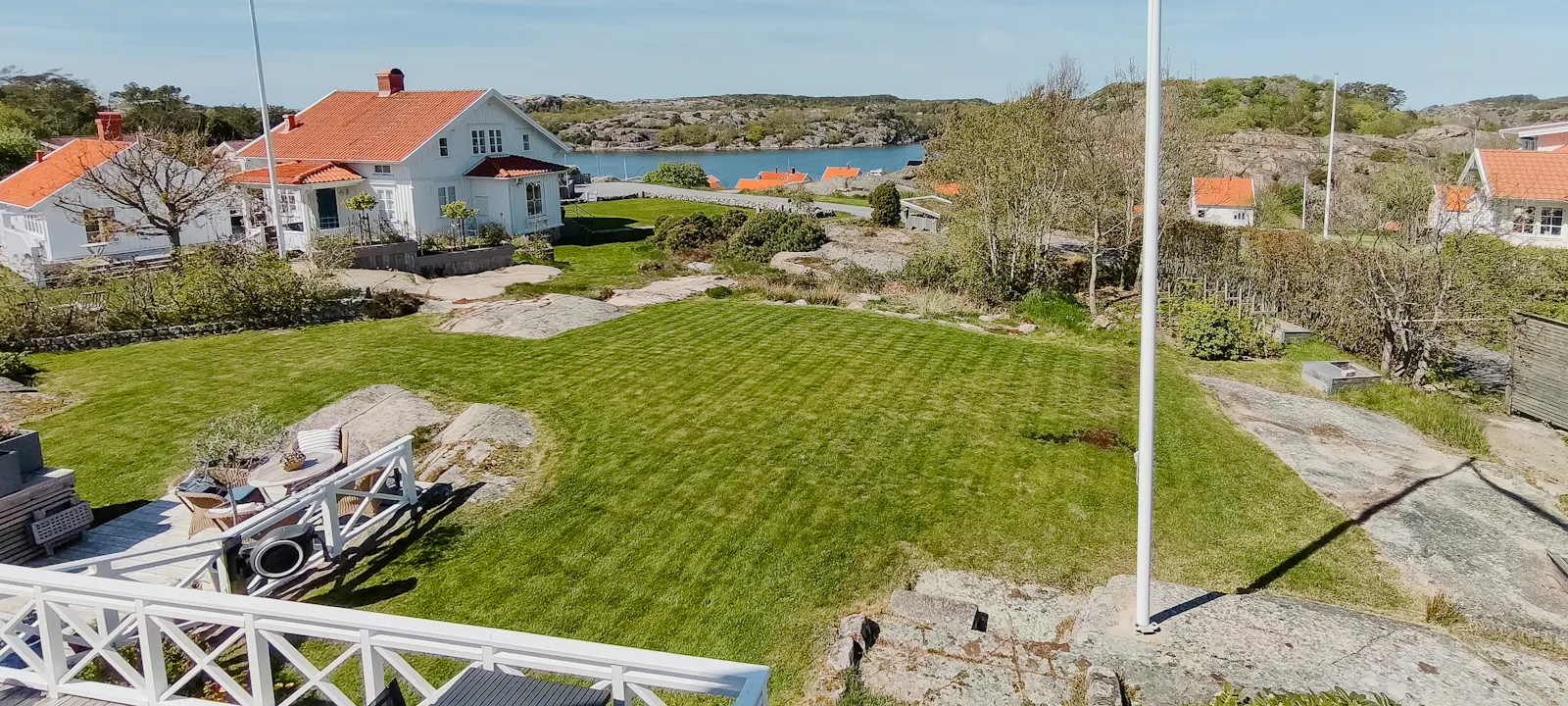 Semesterhus med pool på Hamburgsund – bild 3 av 24