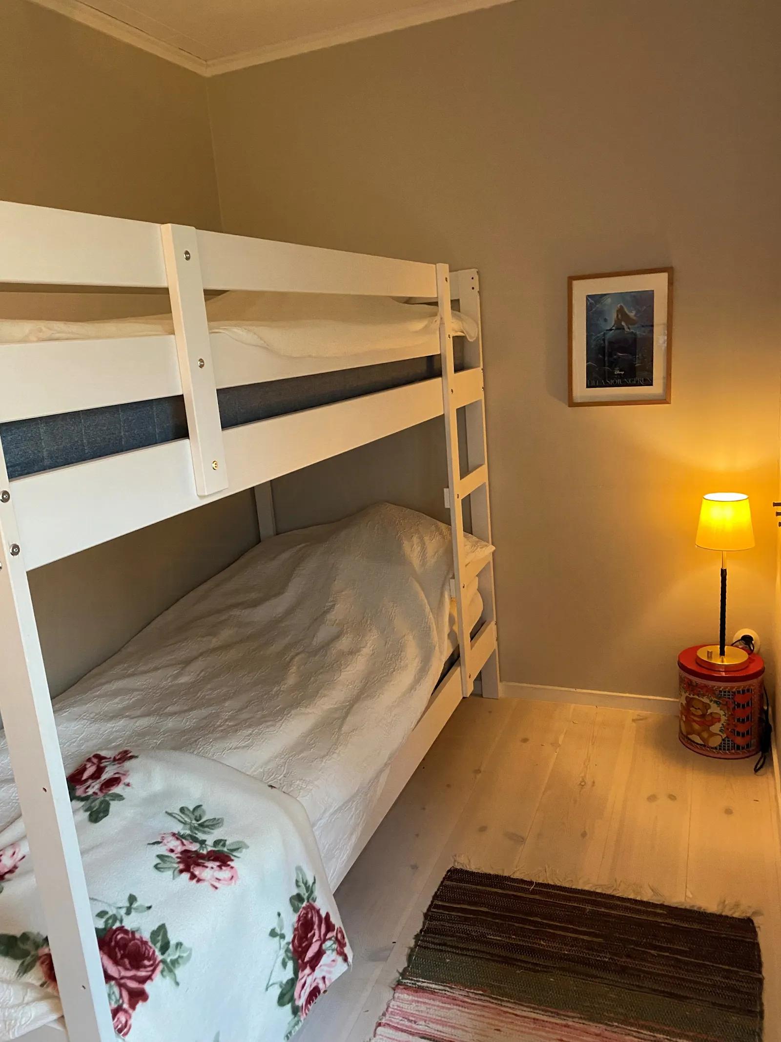 Hus med bastu och brygga vid fjorden nära Trosa – bild 14 av 24