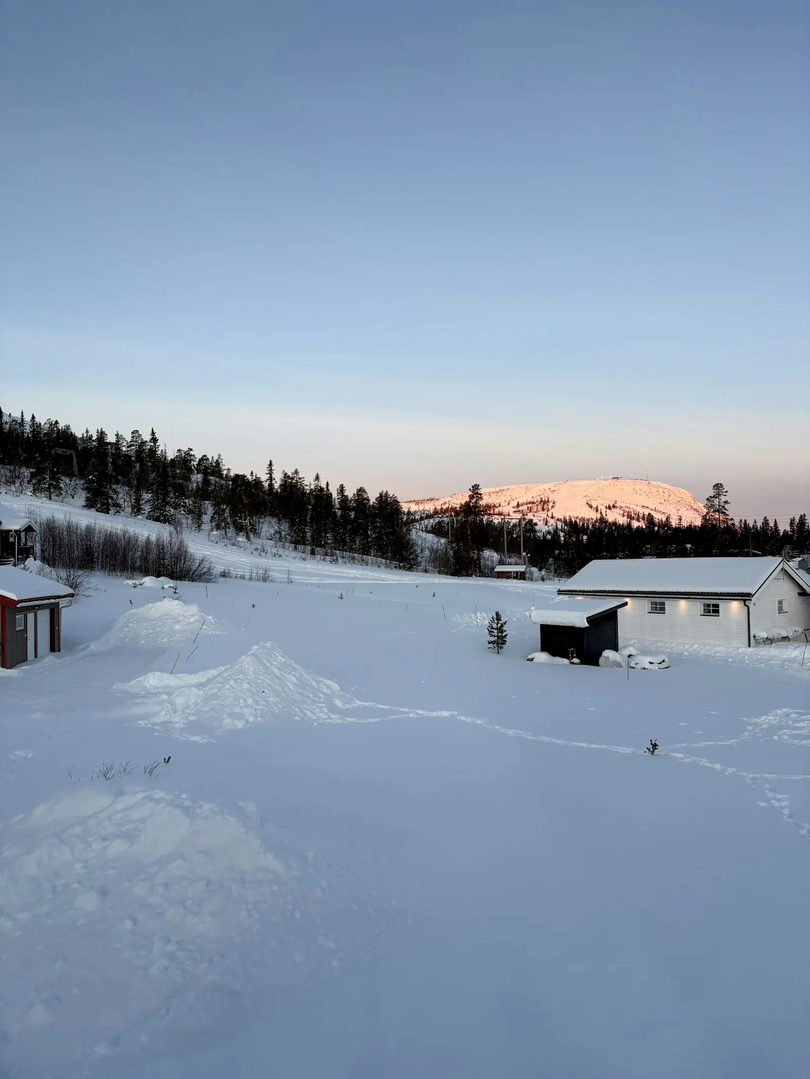 Fjällstuga med utsikt över Vemdalsskalets pister – bild 22 av 24