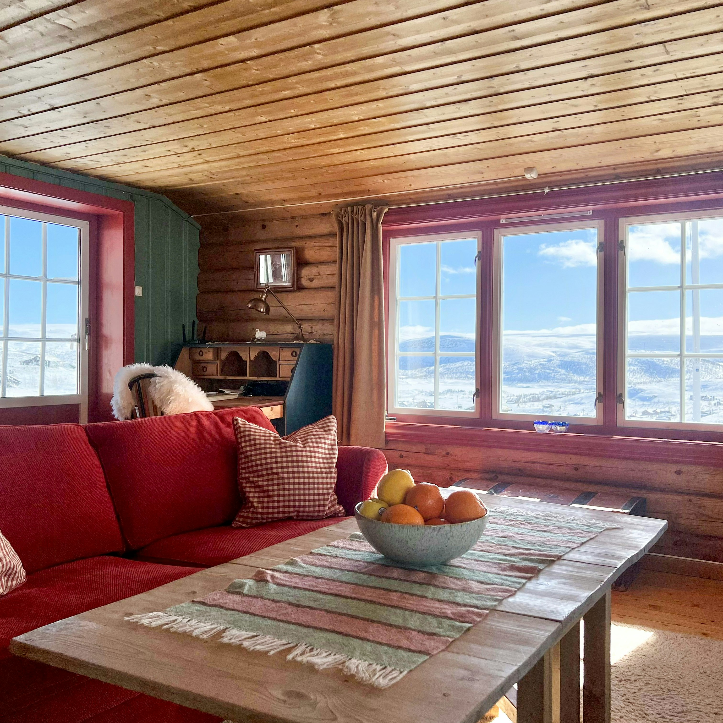 Ustaoset cover image