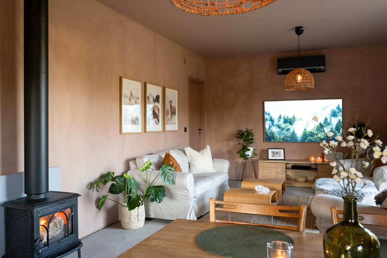 Designad stuga med gästhus vid Mullsjön – bild 7 av 24