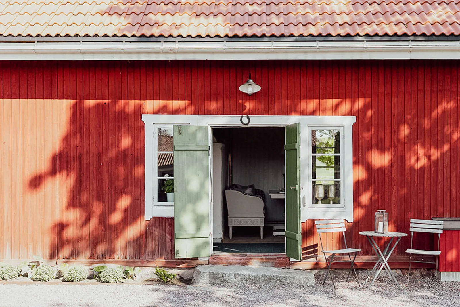 Historisk bagarstuga i idylliska Grindtorp – bild 2 av 24