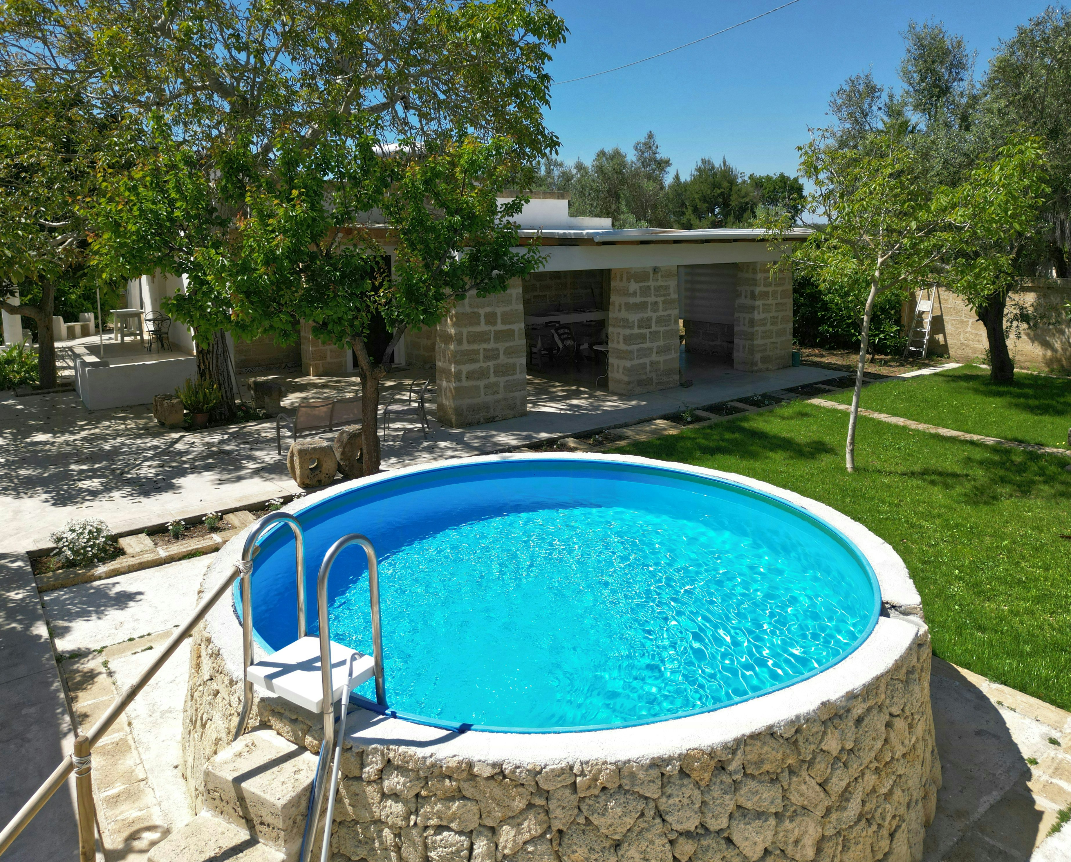 Parabita cover image