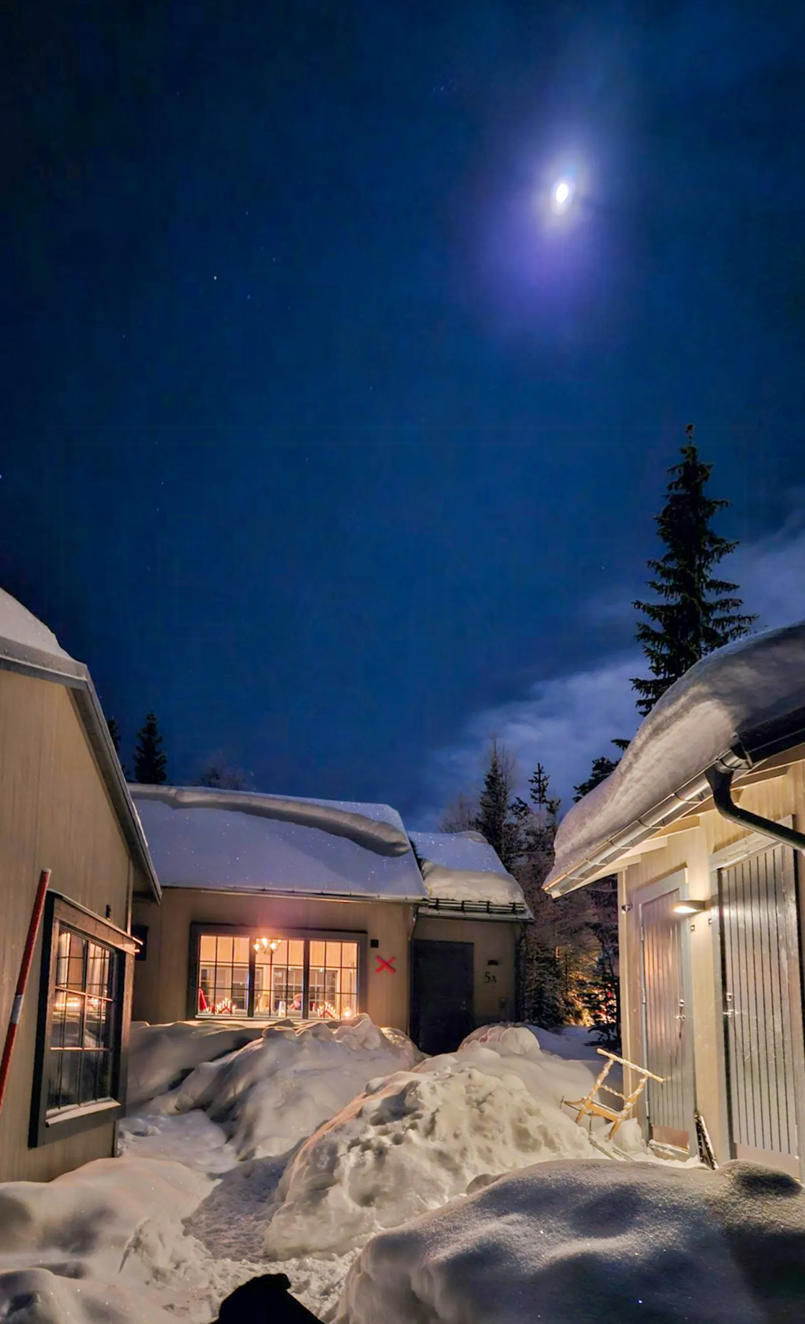 Modern fjällstuga med bastu nära Klövsjö – bild 22 av 24