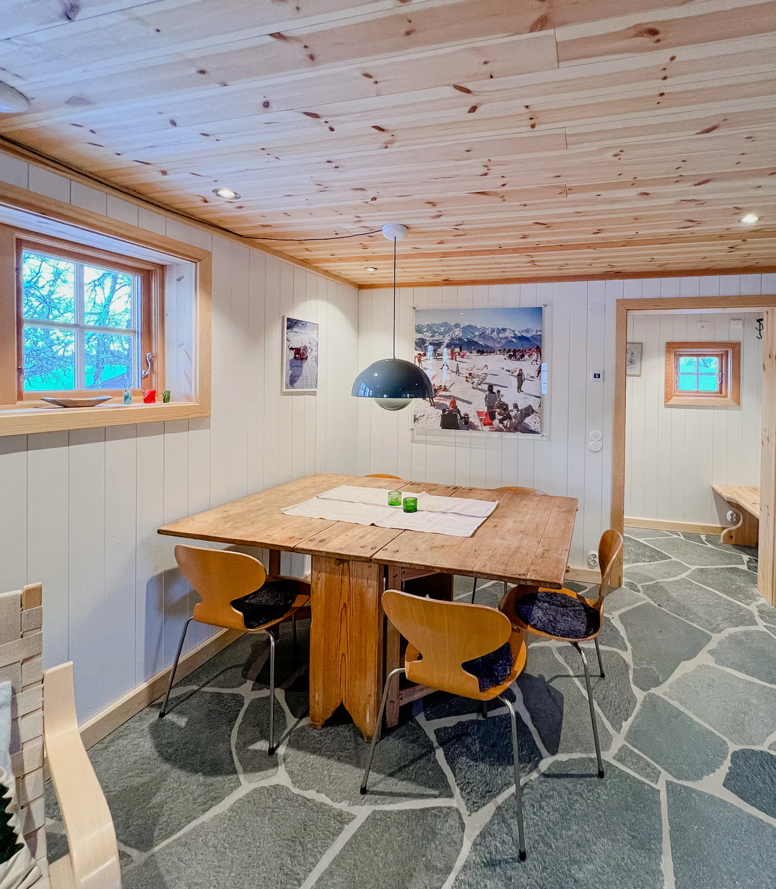 Charmig stuga med fjällutsikt nära Tänndalen – bild 7 av 16