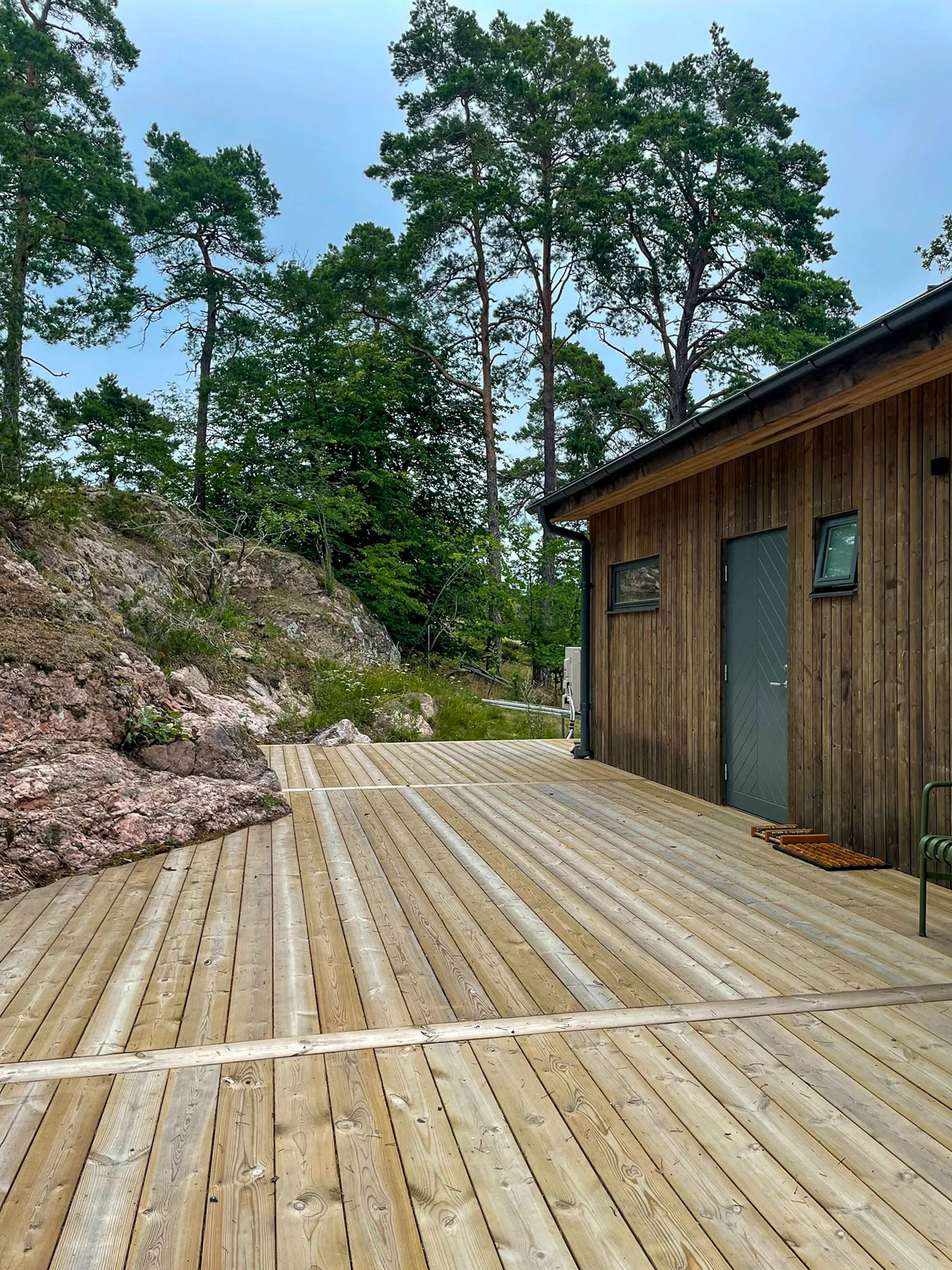Hus med utsikt mot fjärden på Dalarö – bild 19 av 22