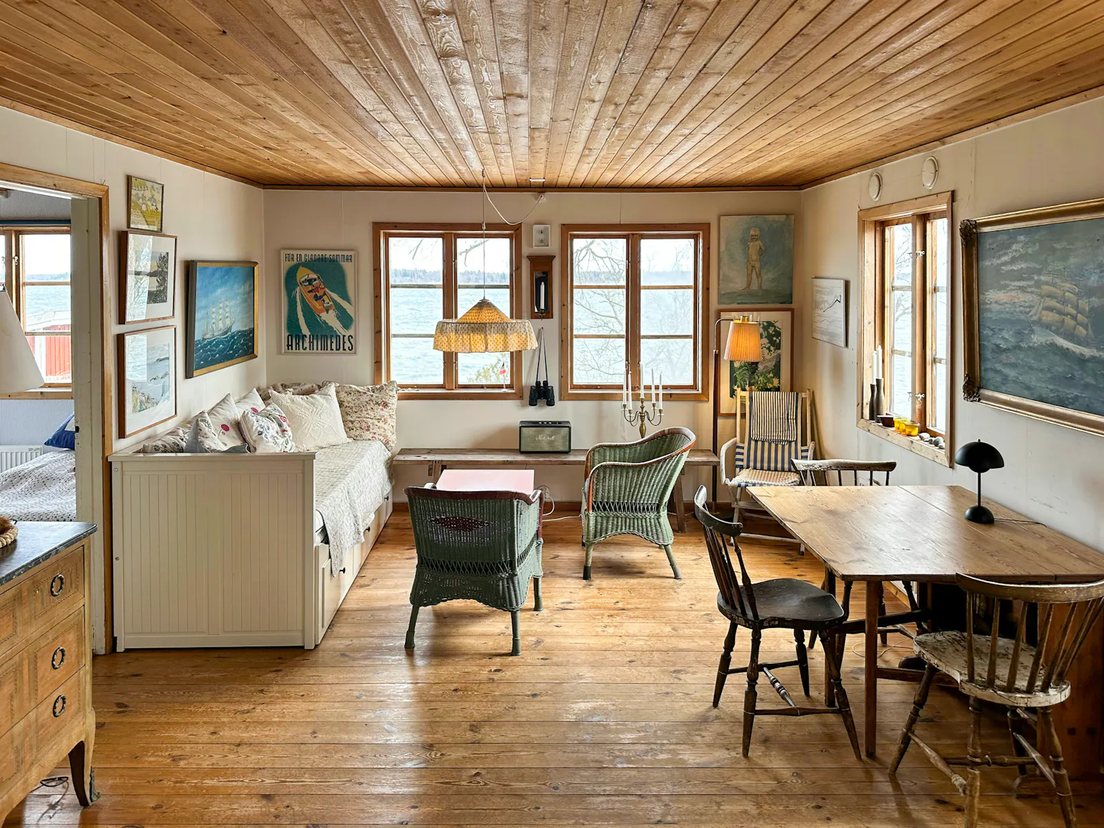 Skärgårdsgård med strand vid Tjocköfjärden – bild 2 av 24