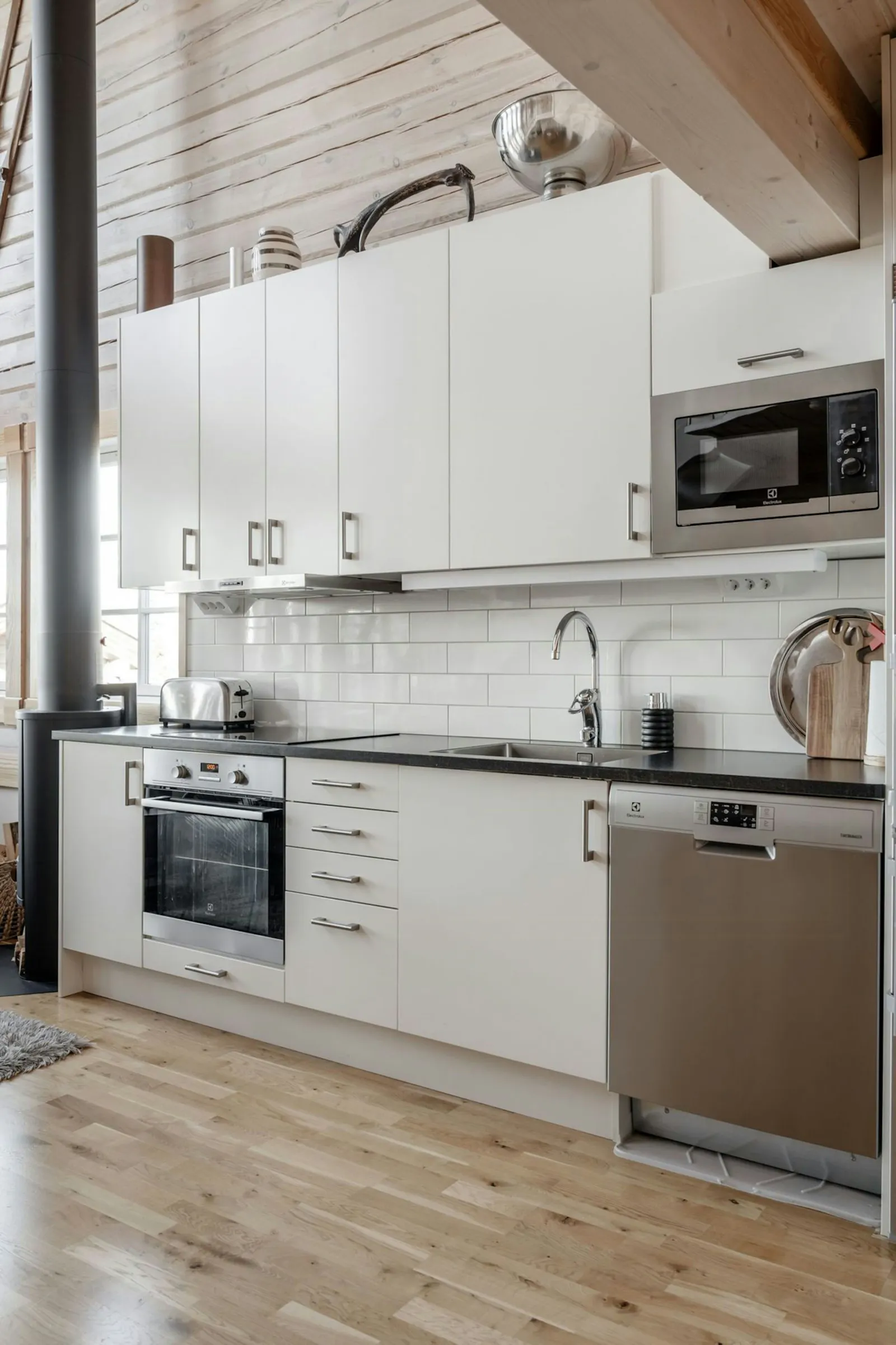 Timmerhus med panoramautsikt i Stöten – bild 5 av 24