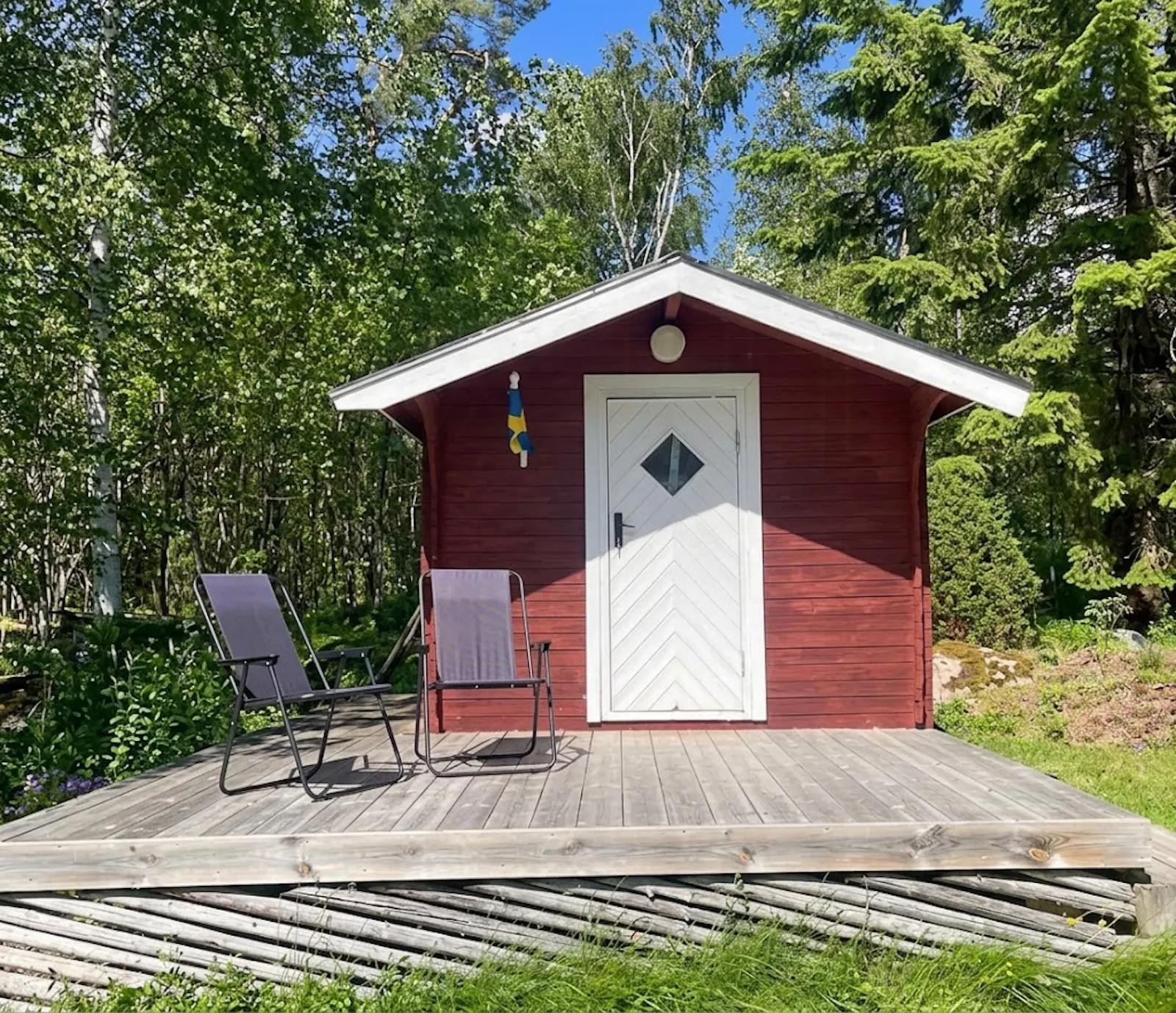 Skogshem med bastu vid Dalälven i Hedesunda – bild 21 av 24