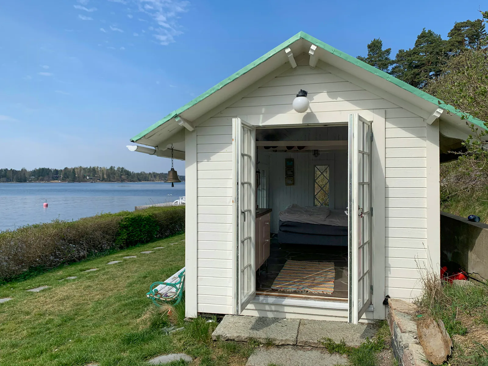 Sjötomt med fin utsikt över Vaxholms Kastell – bild 22 av 24