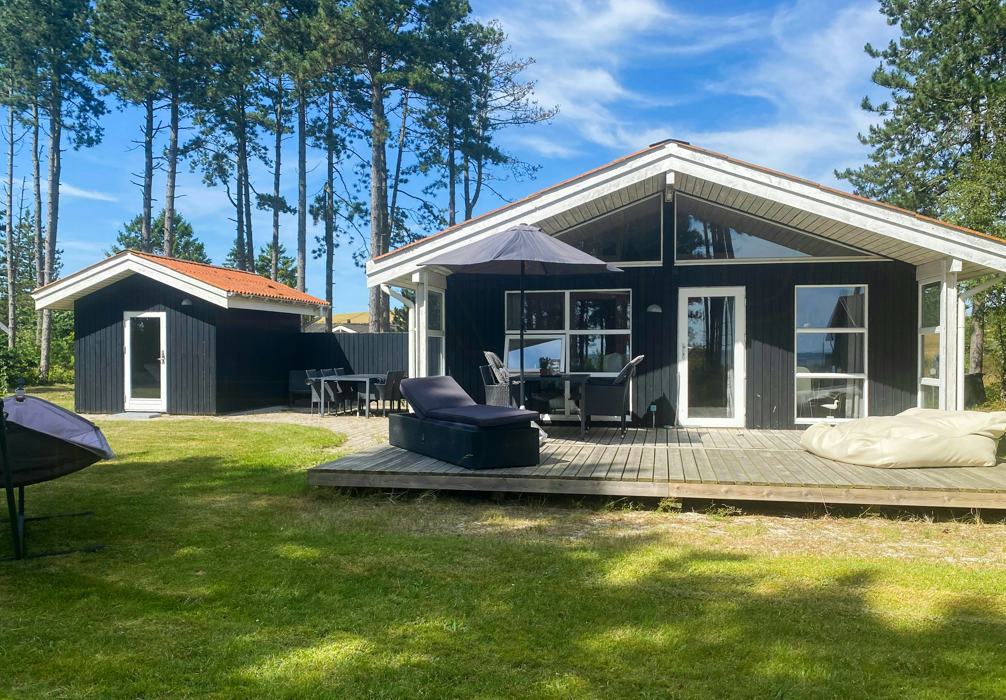 Prisvärda stugor i Djursland cover image