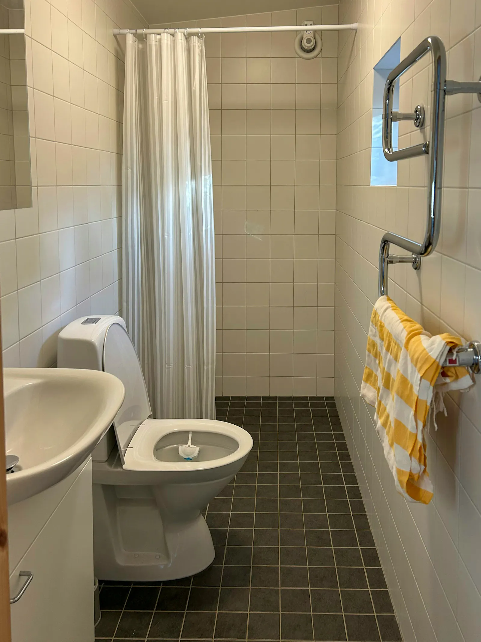 Trästugor vid kalkbrott med utsikt – bild 9 av 24