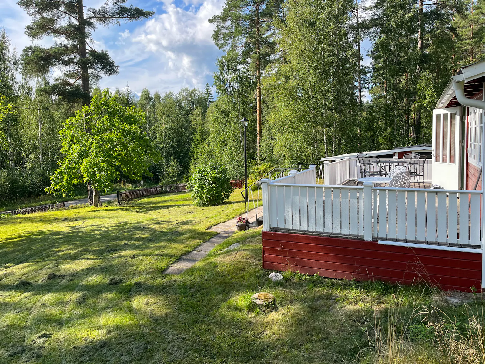 Mysig skogsstuga nära Bollnäs – bild 2 av 13