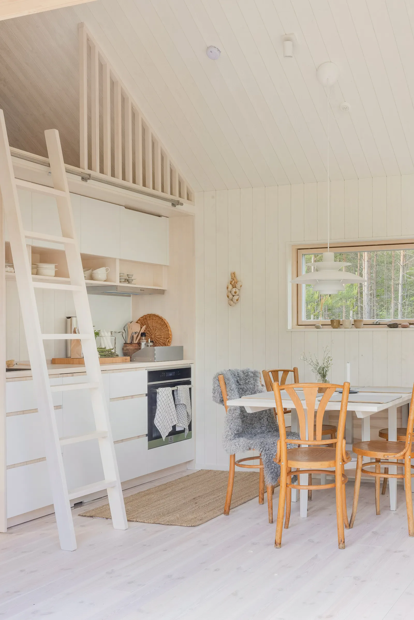 Modernt semesterhus nära havet i Ardre – bild 6 av 24