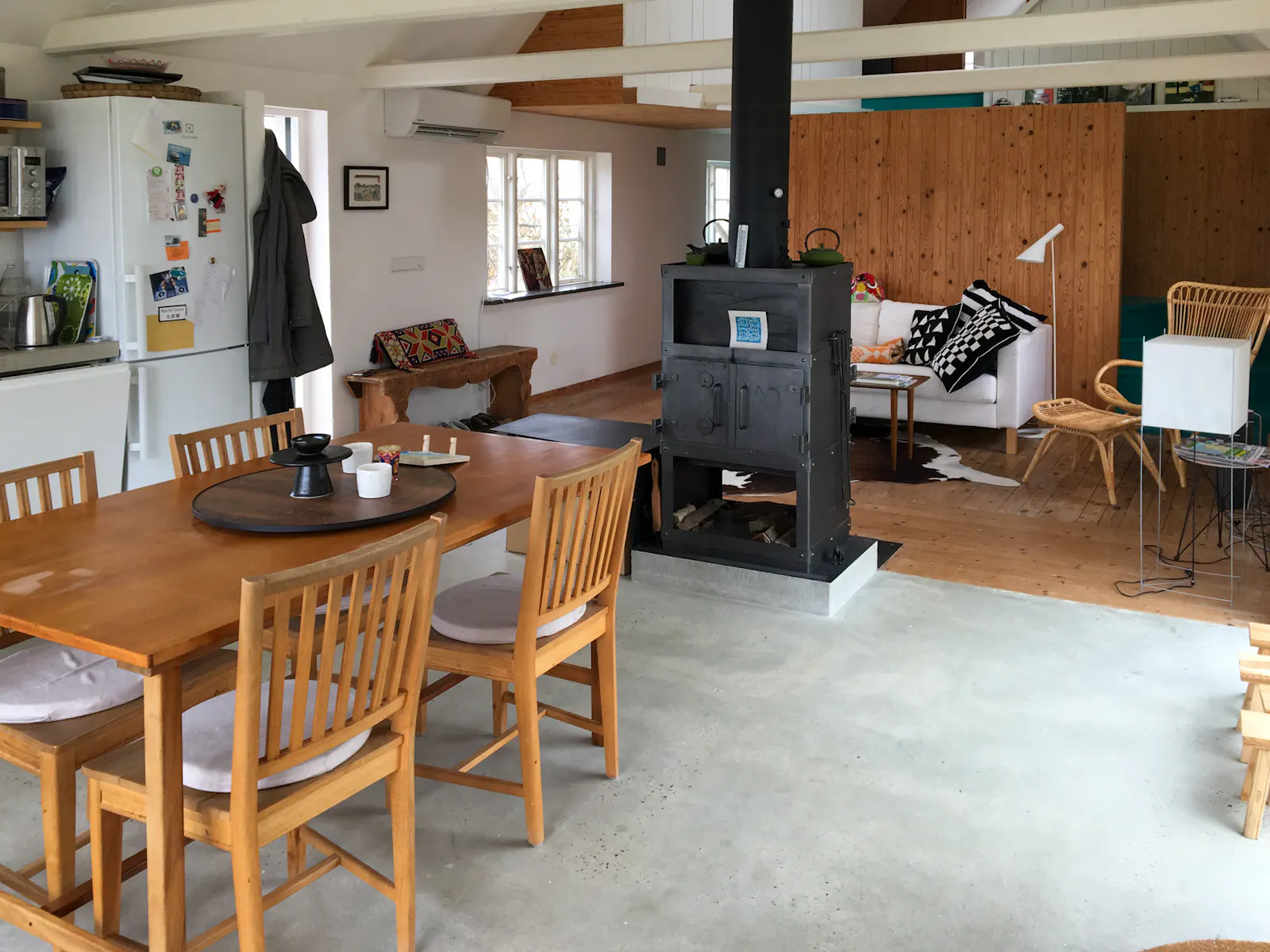 Semesterhus med växthus nära stranden i Mälarhusen – bild 7 av 24