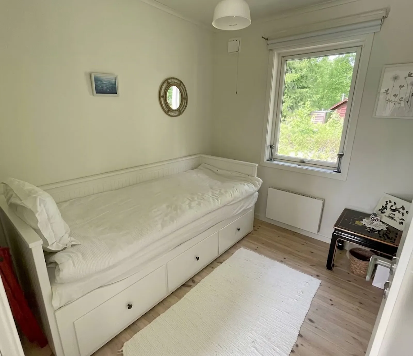 Skogshem med bastu vid Dalälven i Hedesunda – bild 10 av 24