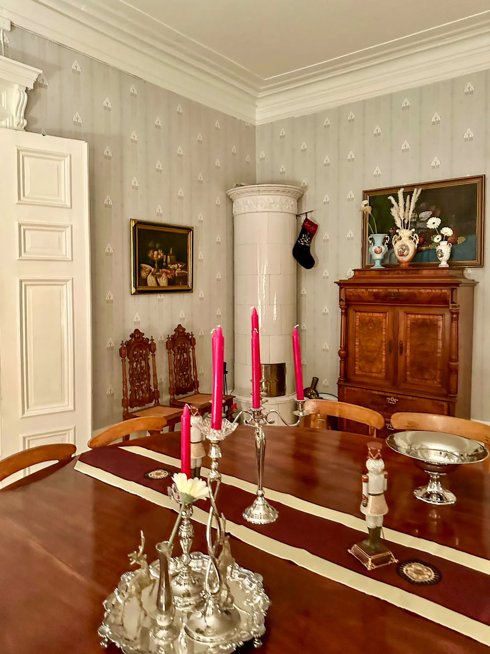 Historisk pärla från 1866 med lugn och charm – bild 13 av 24