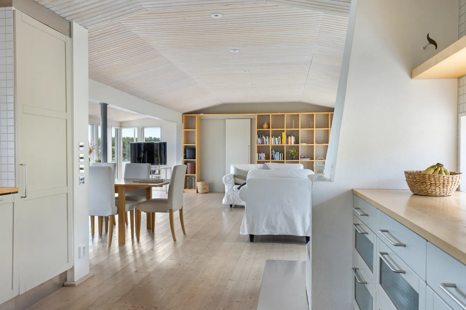 Sjöstuga med panoramautsikt i Dalarö – bild 10 av 24