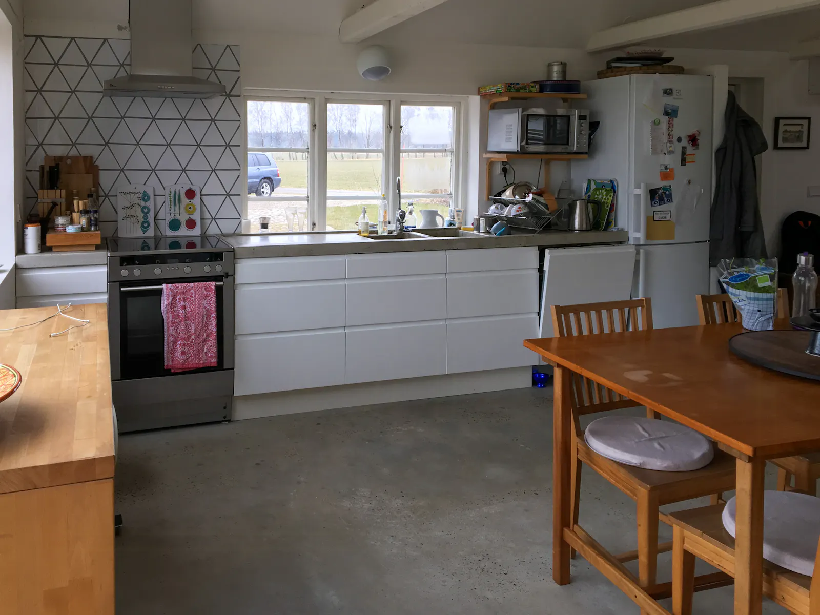 Semesterhus med växthus nära stranden i Mälarhusen – bild 5 av 24